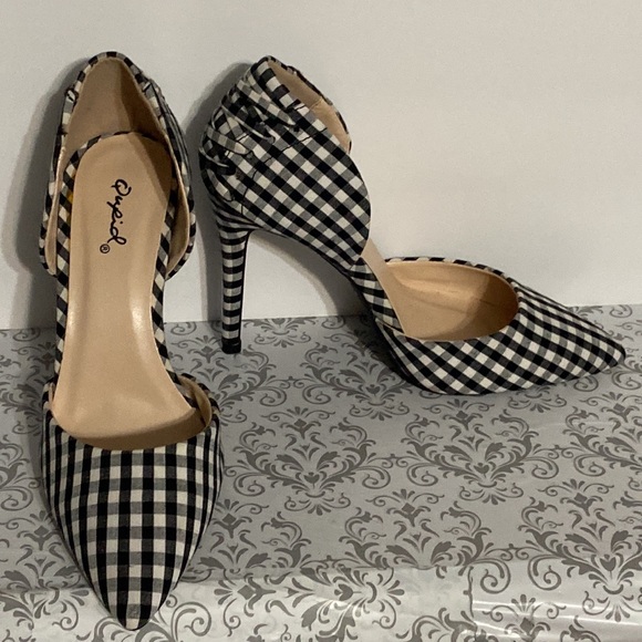 Cupid high heels shoes, size 6 - Picture 1 of 6